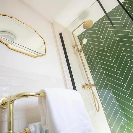 Luxe Townhouse - Private Sunny Patio - Close To Castle & Town - Perfect Break, Great For The Races, Workation & Exploring The Cotswolds Warwick (Warwickshire) Exterior photo