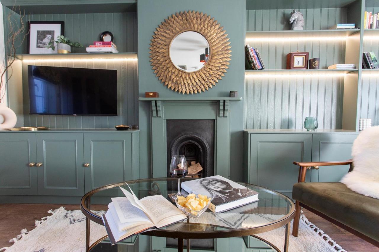Luxe Townhouse - Private Sunny Patio - Close To Castle & Town - Perfect Break, Great For The Races, Workation & Exploring The Cotswolds Warwick (Warwickshire)